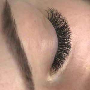 przedluzanie-rzes (1)